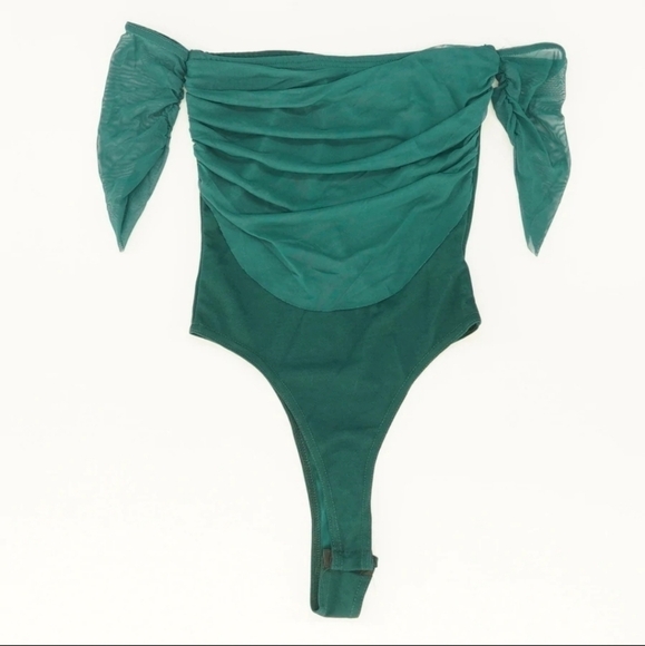 Pretty Little Thing Green Mesh Ruched Bardot Bodysuit Size 2 - Picture 1 of 14